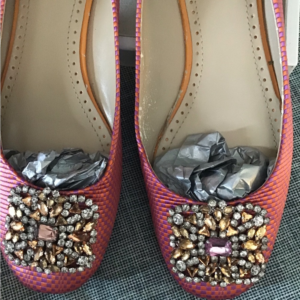 BEAUTIFUL ADRIENNE VITTADINI Pink/Purple Flats W/ Rhinestones Size 10.SEAll Pics
